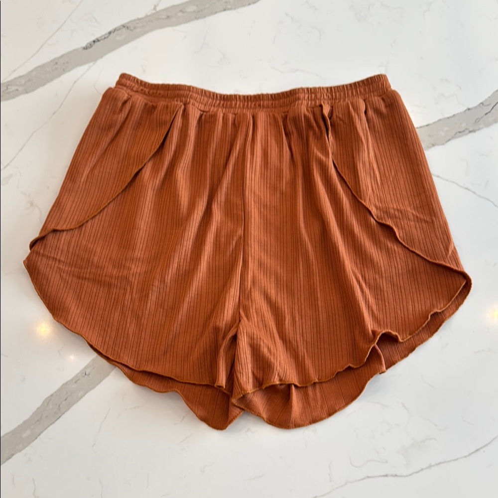 Womens shorts‎